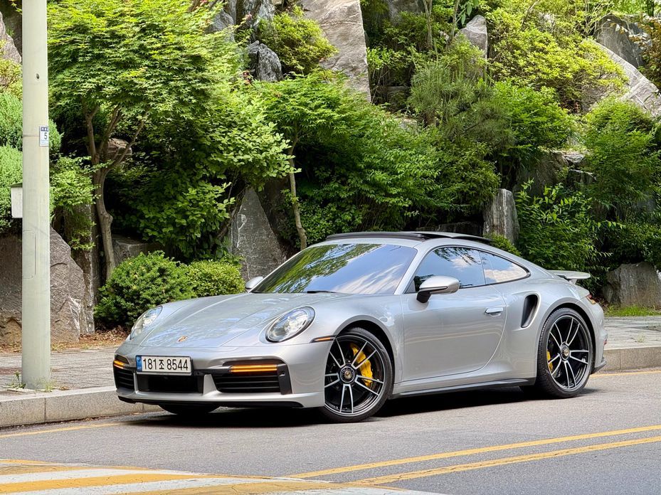 Porsche 911 2021