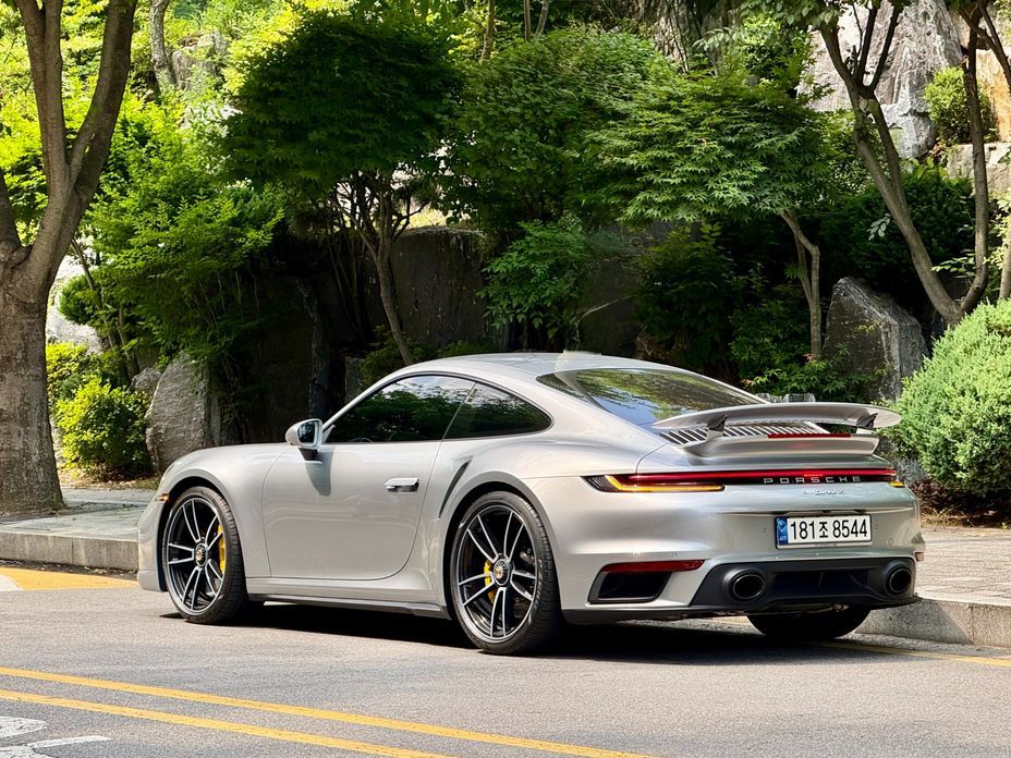 Porsche 911 2021