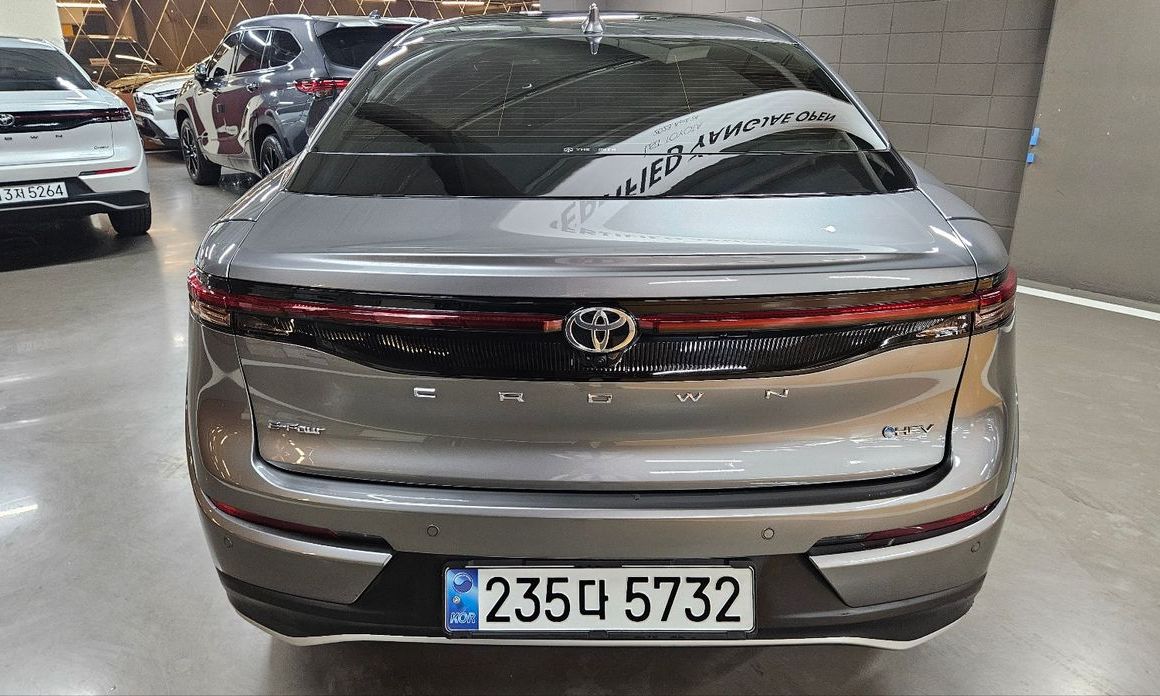 Toyota Crown 2024