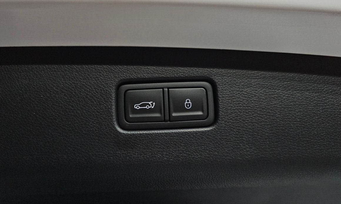 Genesis GV70 2025