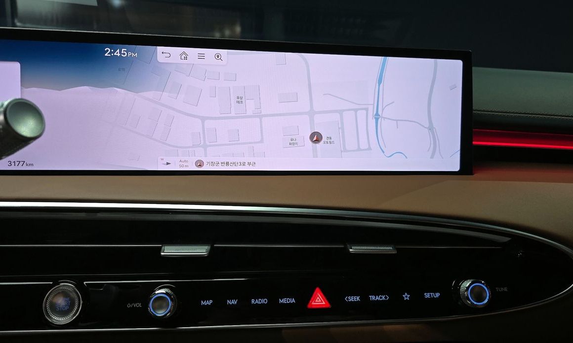 Genesis GV70 2025