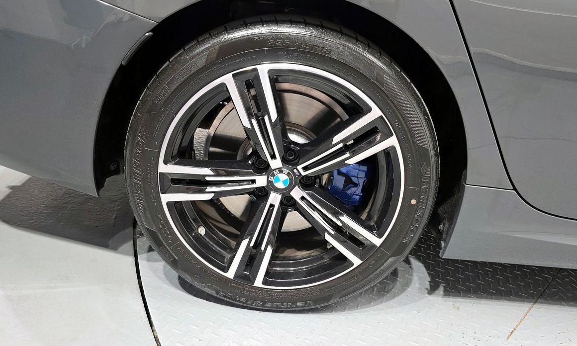 BMW 3-Series 2025
