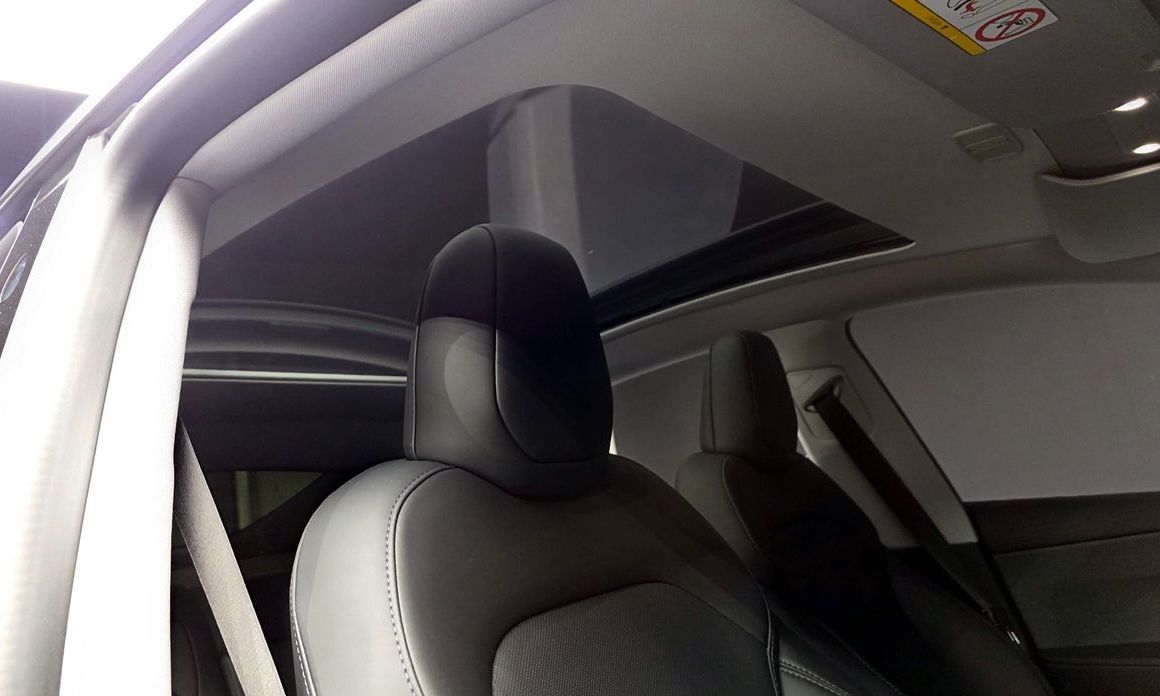 Tesla Model Y 2025