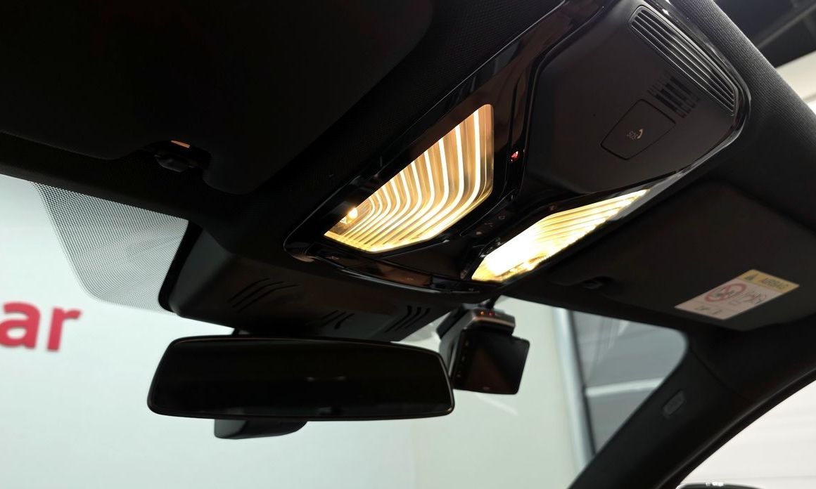 BMW 3-Series 2025