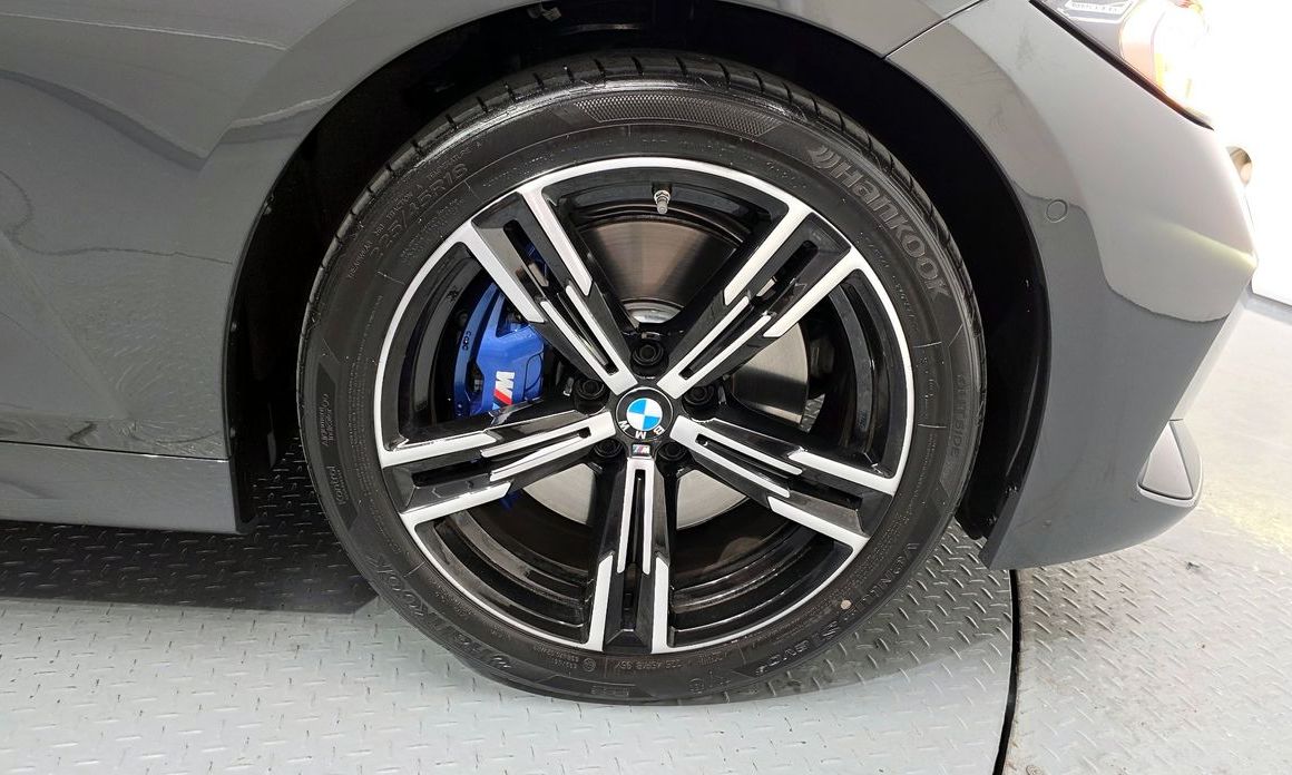 BMW 3-Series 2025