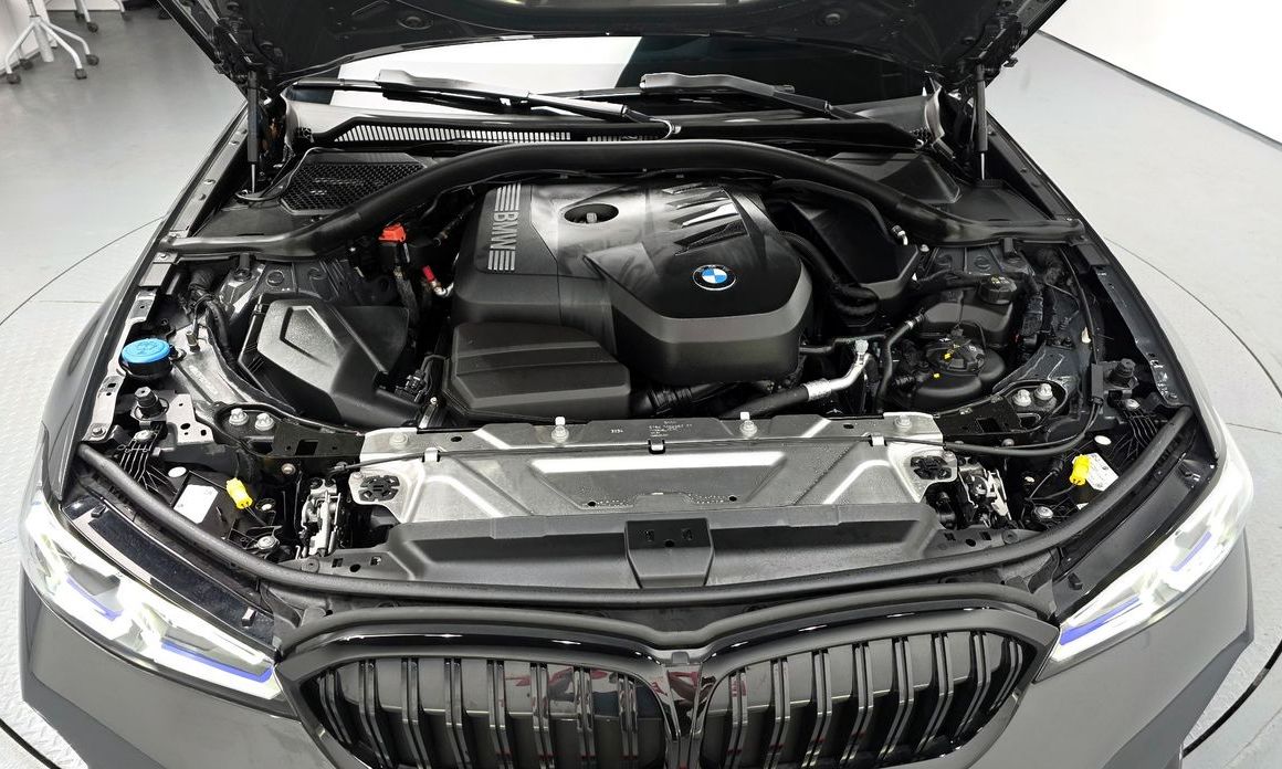 BMW 3-Series 2025
