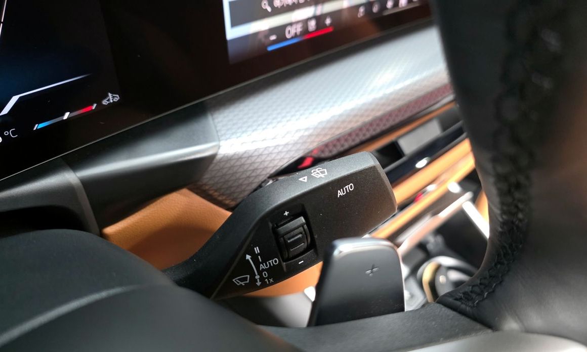 BMW 3-Series 2025