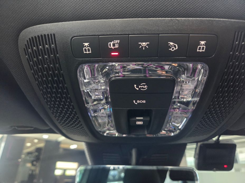 Mercedes-Benz EQB 2025