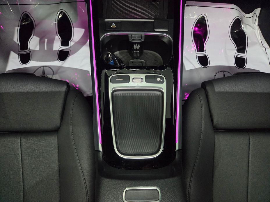 Mercedes-Benz EQB 2025