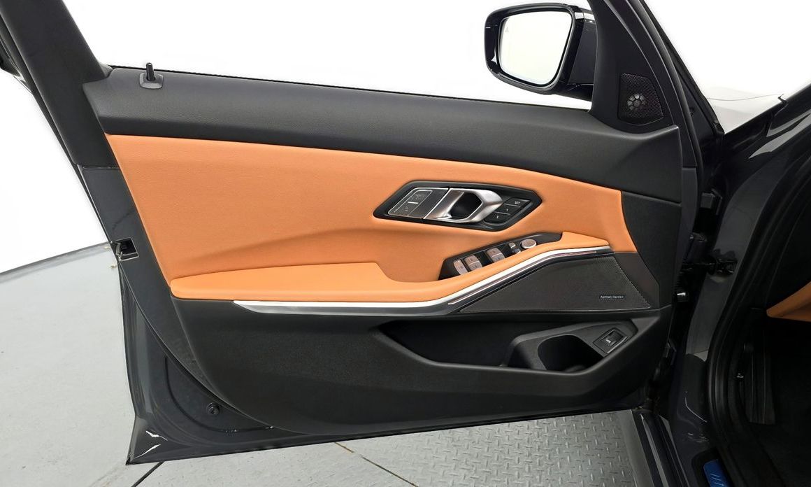 BMW 3-Series 2025