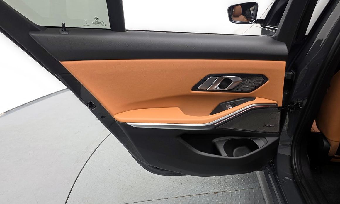 BMW 3-Series 2025