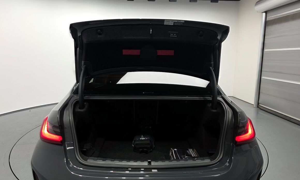 BMW 3-Series 2025