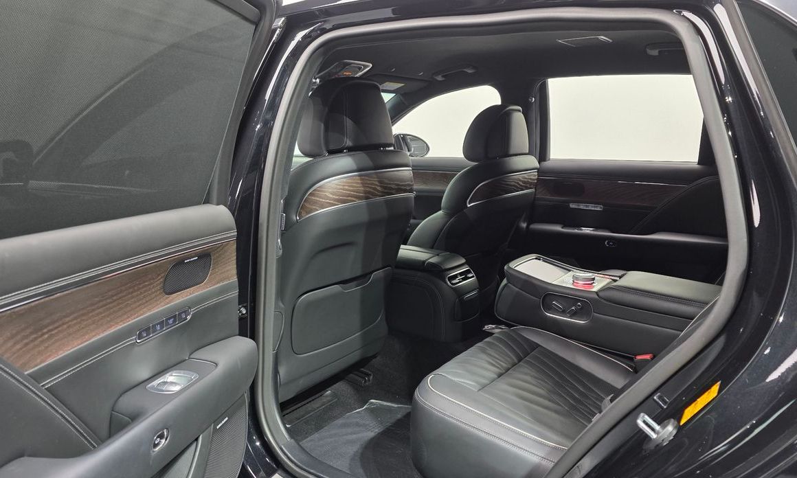 Genesis G90 2023