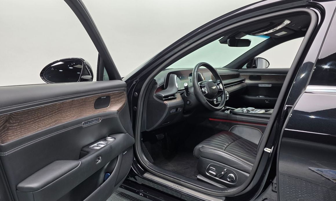 Genesis G90 2023