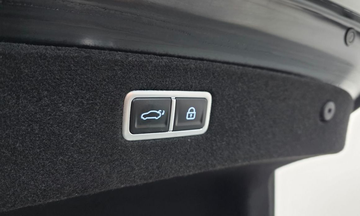 Genesis G90 2023