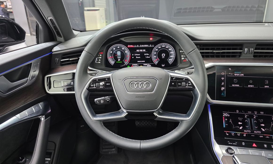 Audi A6 2025