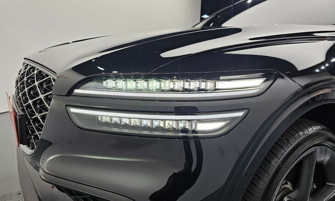 Genesis GV70 2025