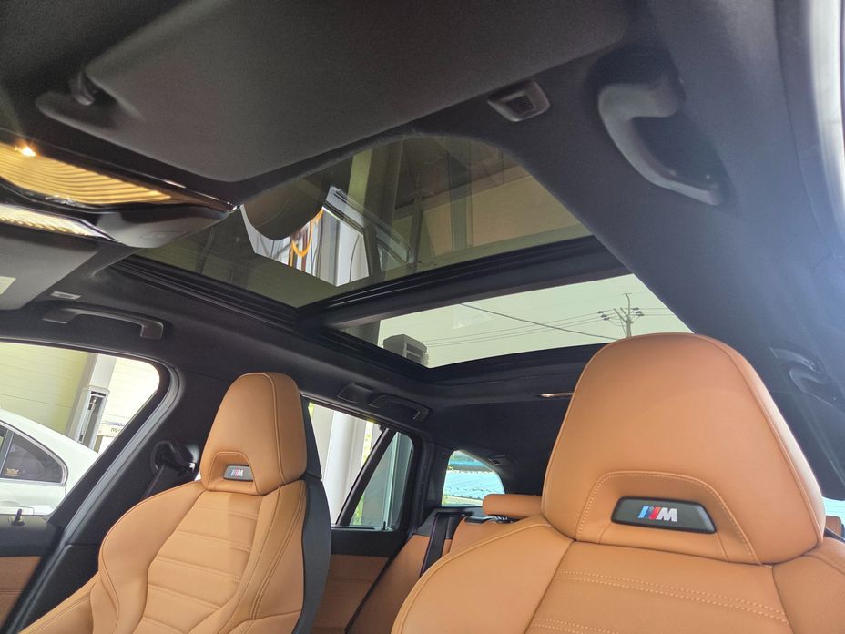 BMW 3-Series 2023