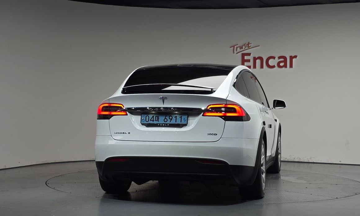 Tesla Model X 2018