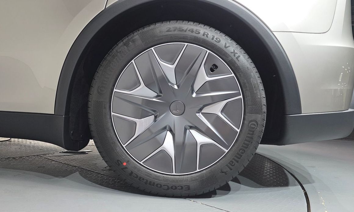 Tesla Model Y 2026