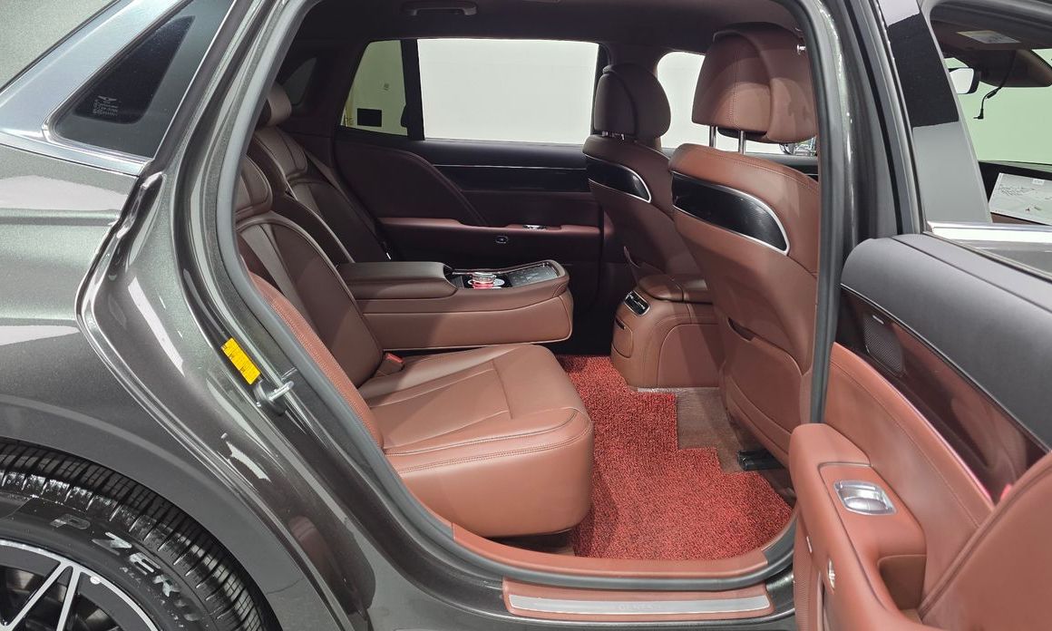 Genesis G90 2025
