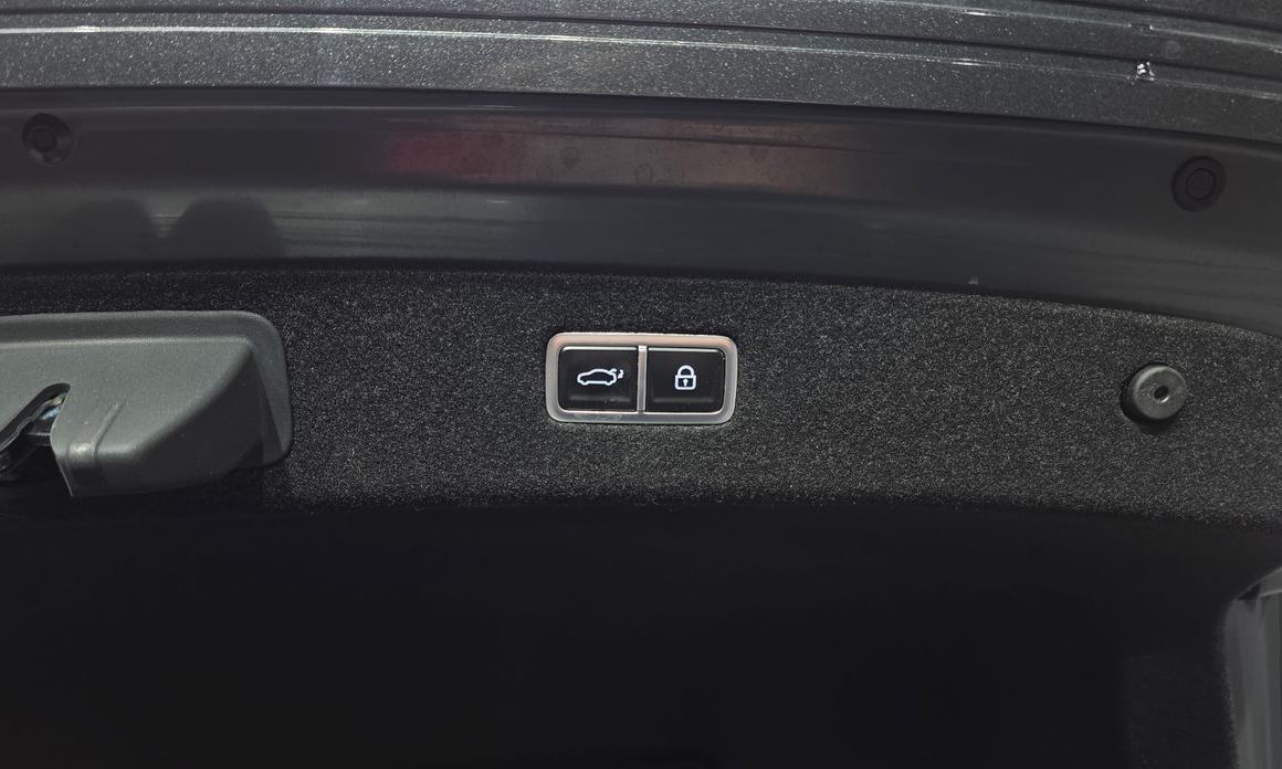 Genesis G90 2025