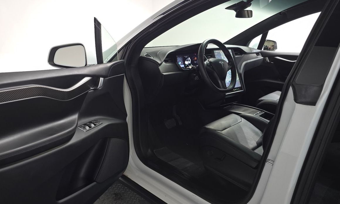 Tesla Model X 2018