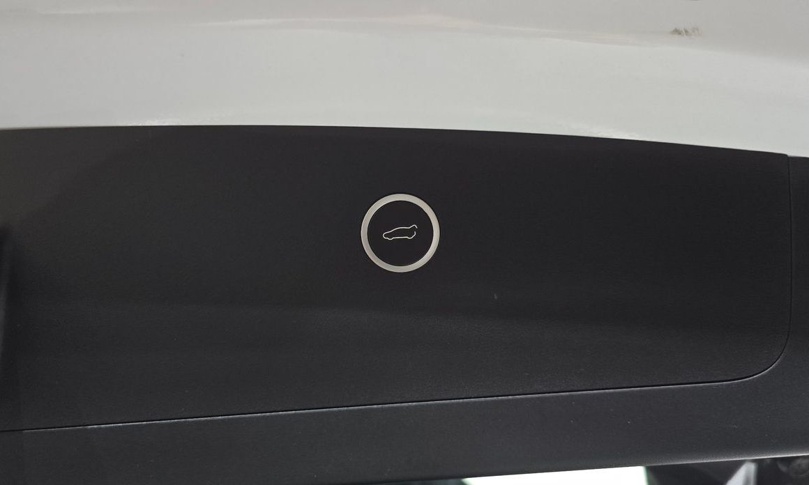 Tesla Model X 2018