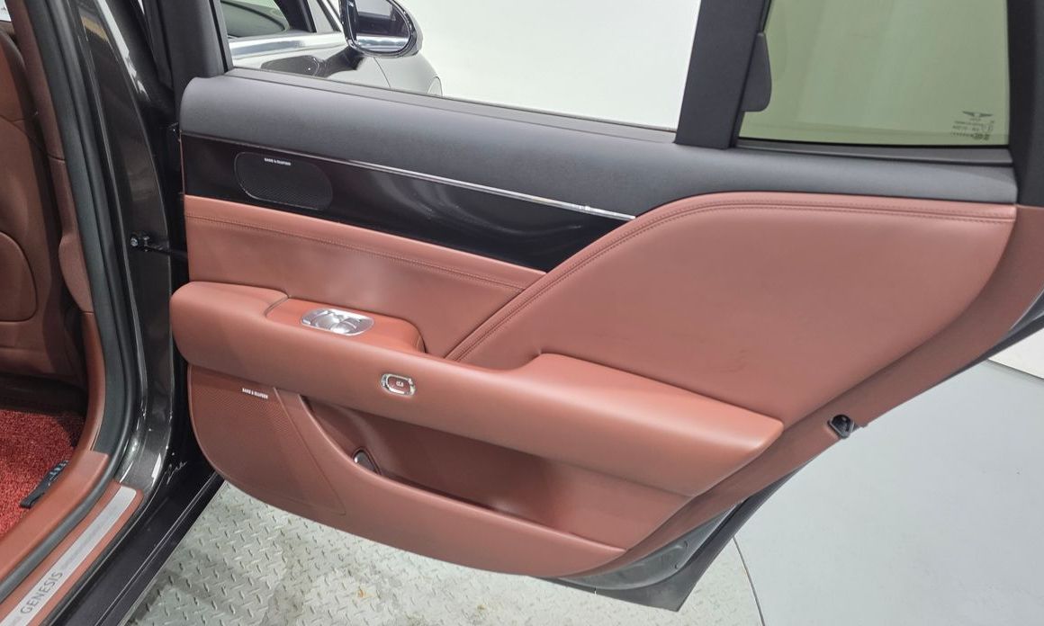 Genesis G90 2025