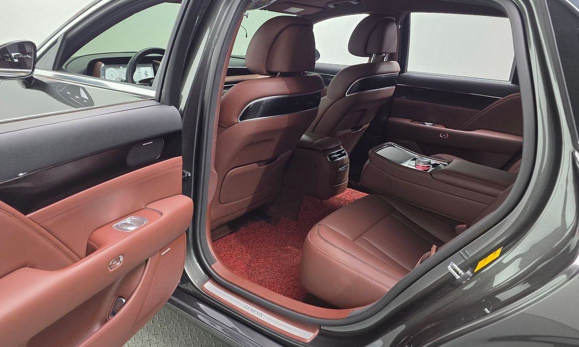 Genesis G90 2025