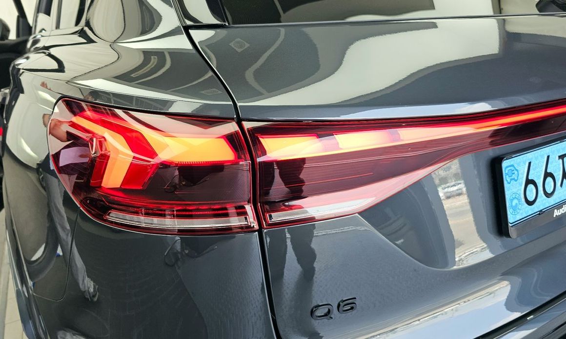 Audi Q6 e-tron 2025
