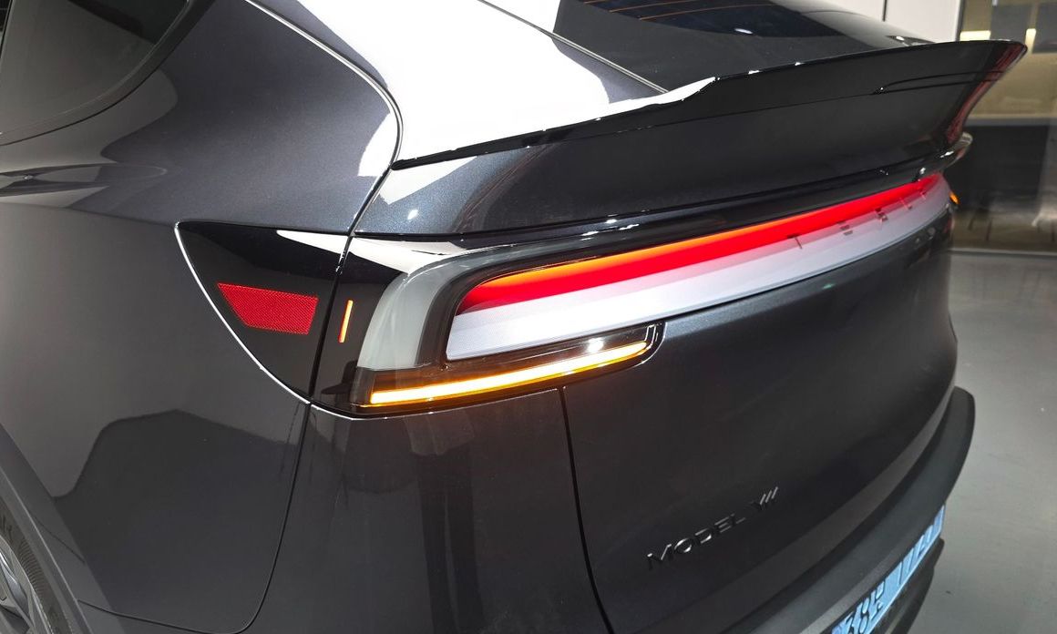 Tesla Model Y 2026