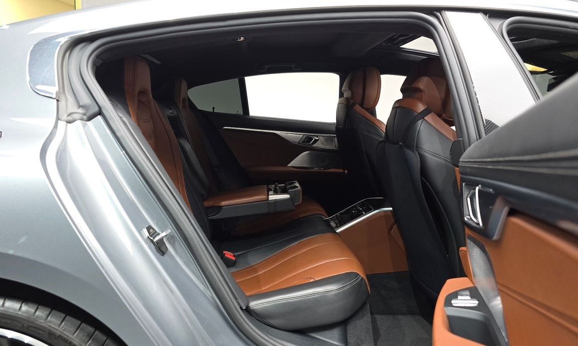 BMW 8-Series 2023