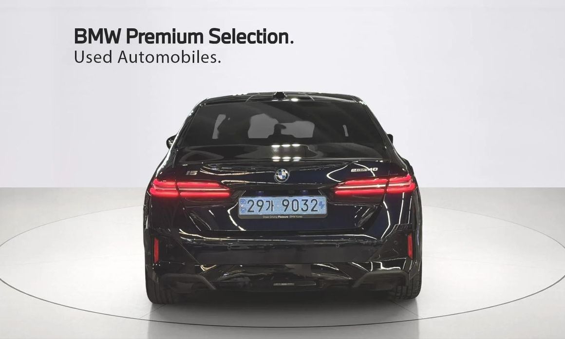 BMW i5 2024