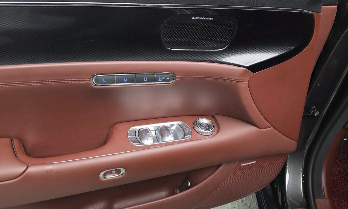 Genesis G90 2025