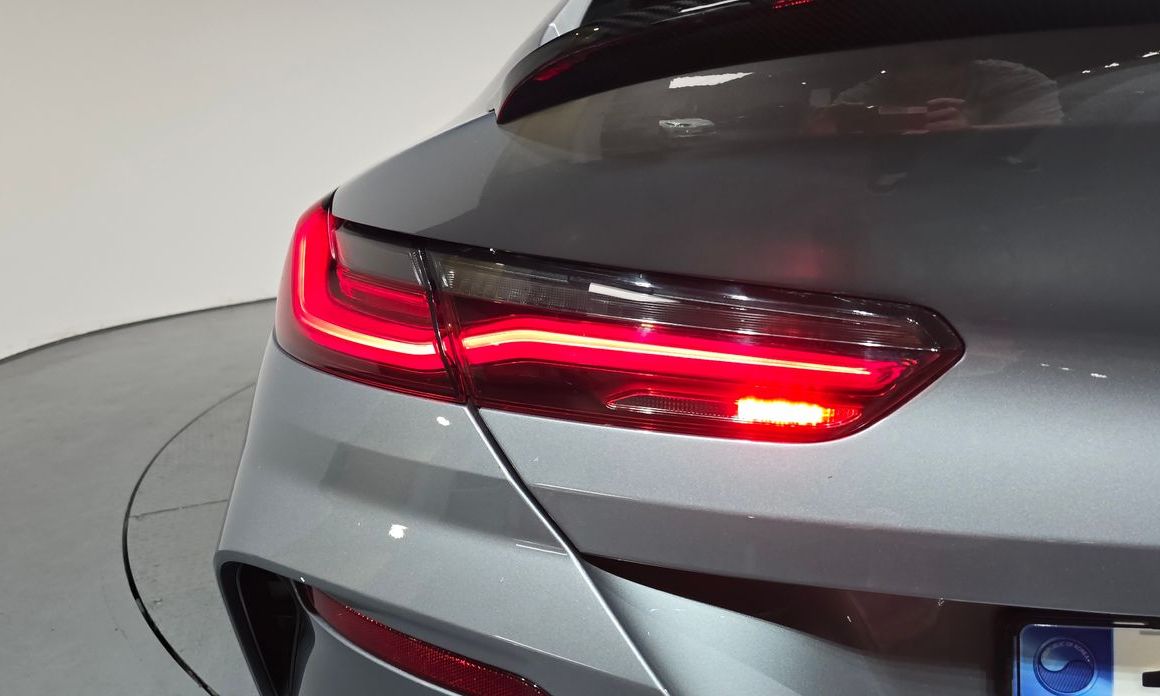 BMW 8-Series 2023