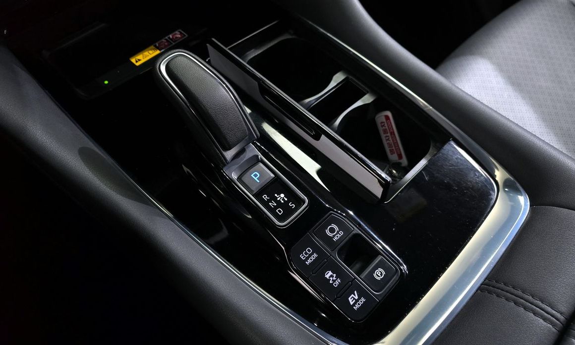 Toyota Alphard 2024