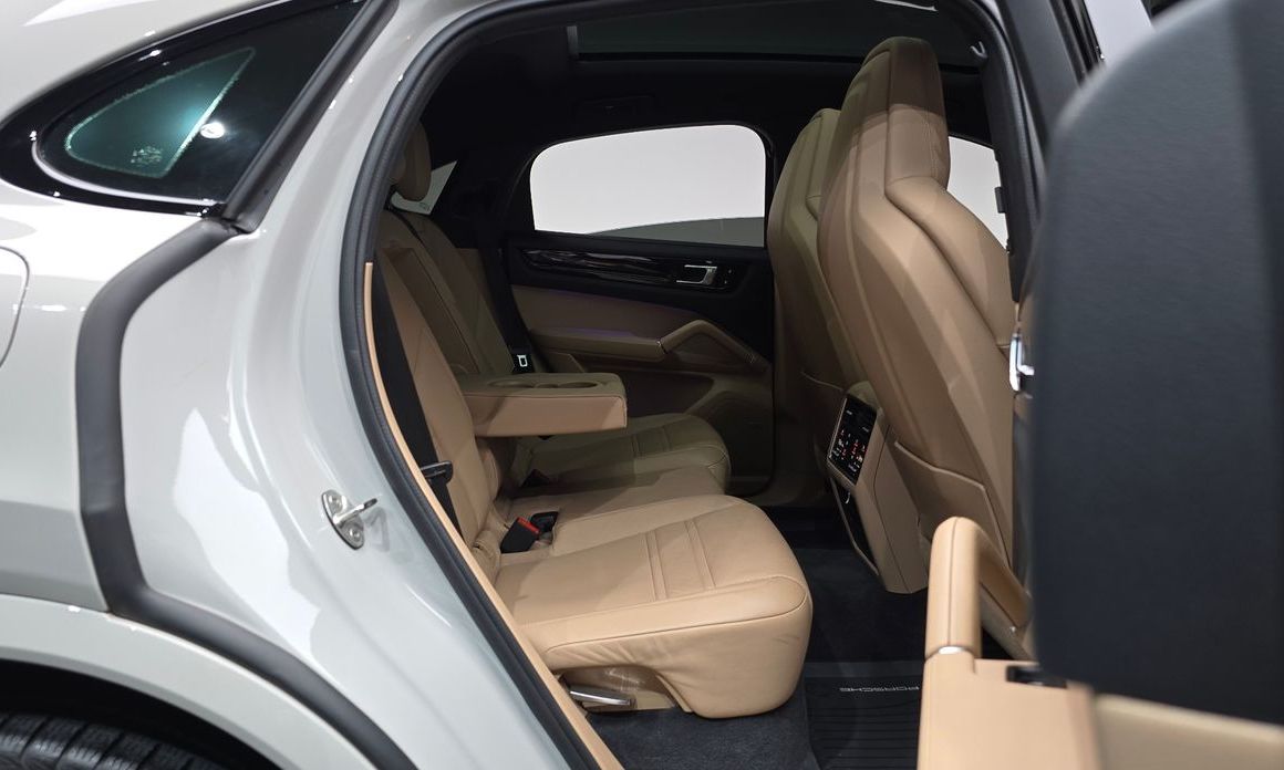 Porsche Cayenne 2021