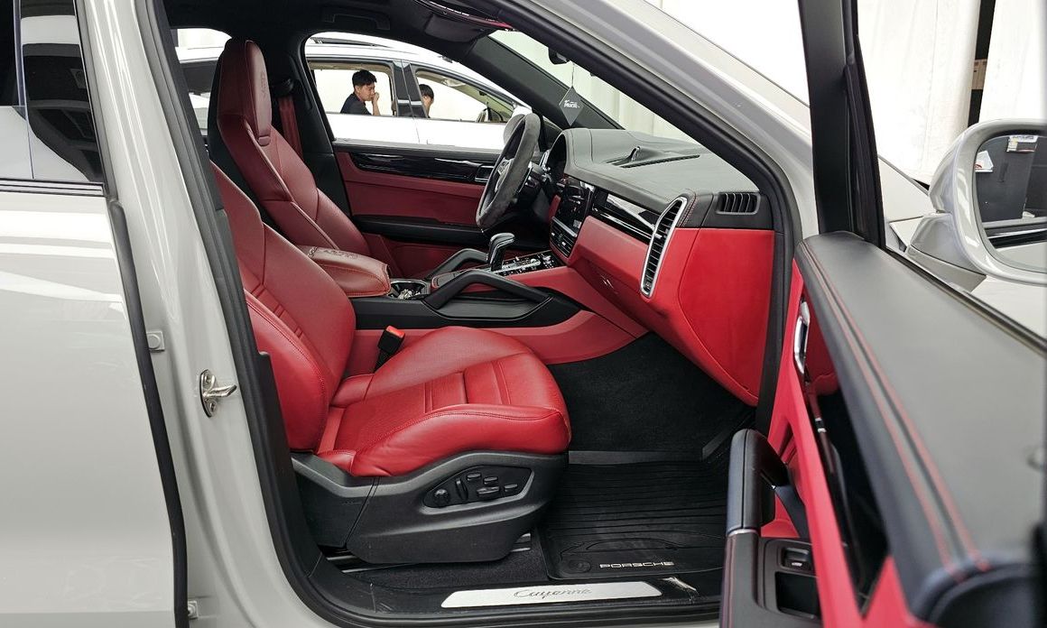 Porsche Cayenne 2023