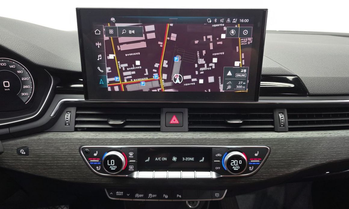 Audi A4 2023
