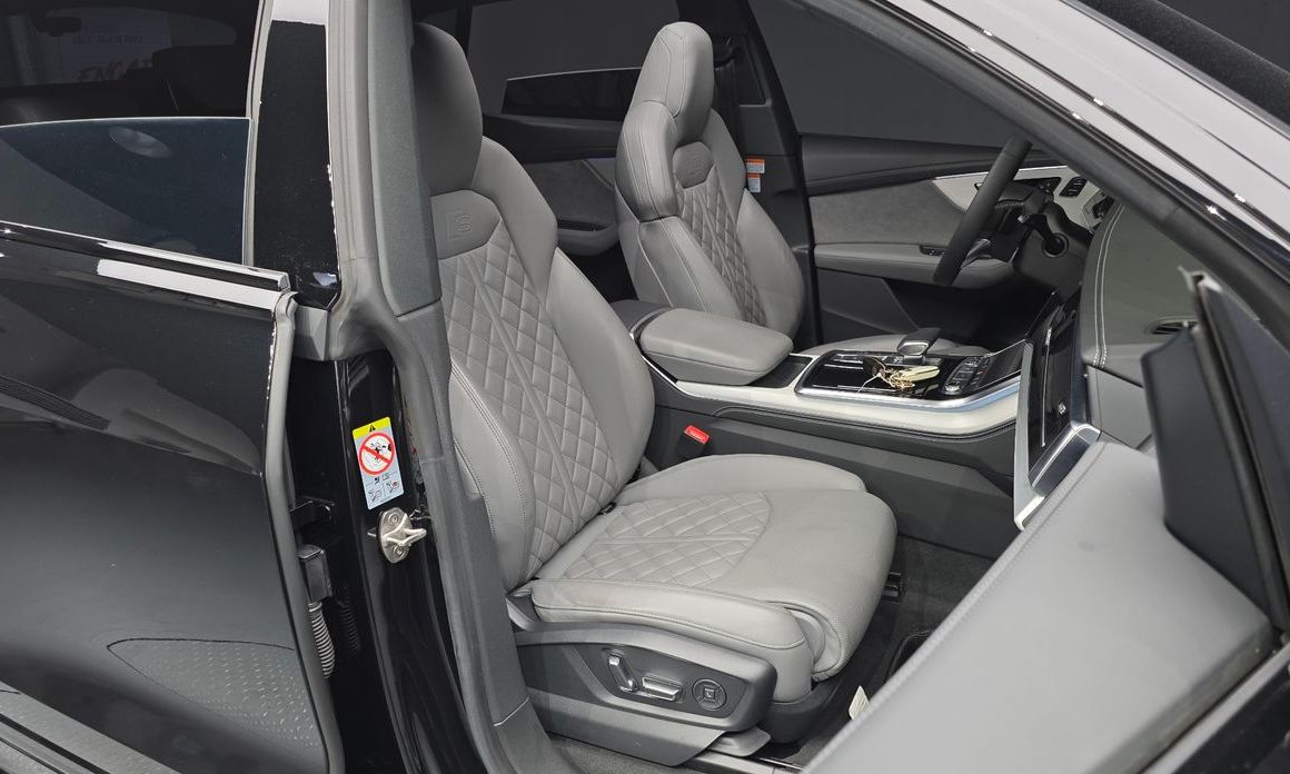 Audi Q8 2023