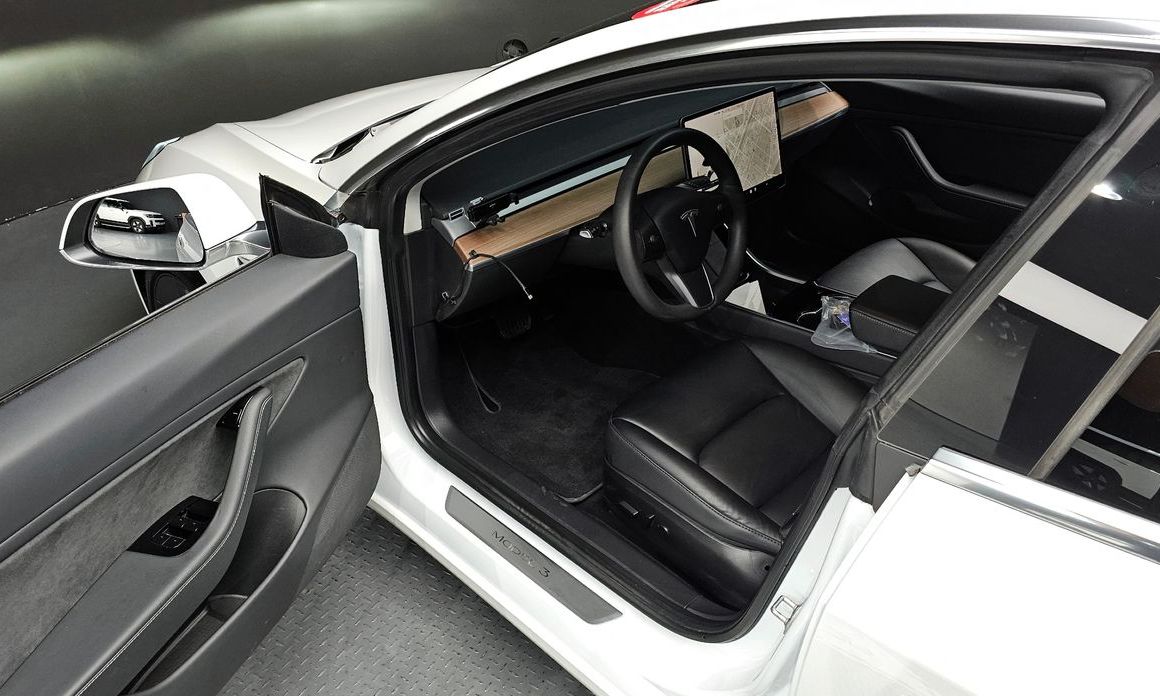 Tesla Model 3 2020
