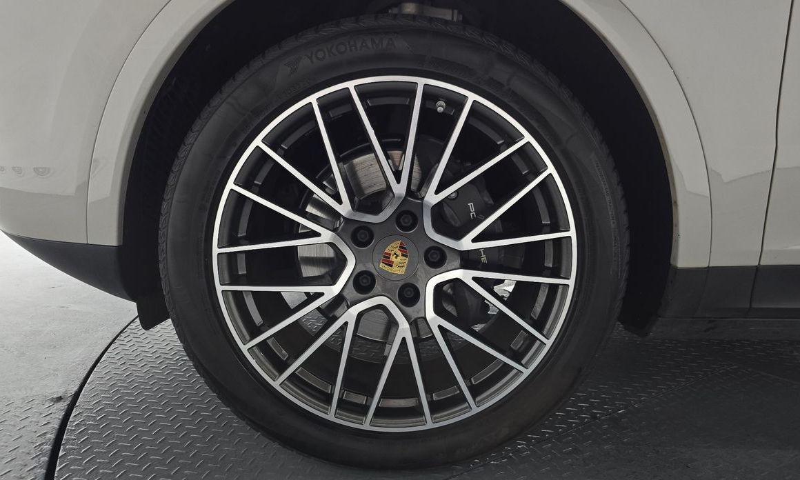 Porsche Cayenne 2021
