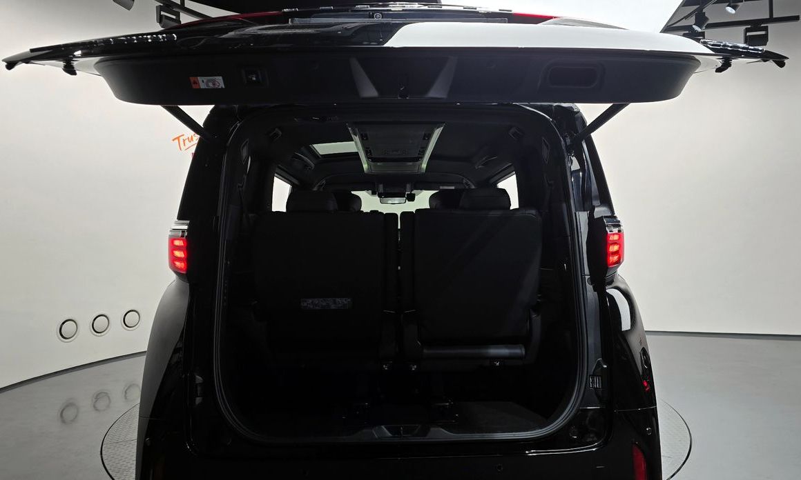 Toyota Alphard 2024