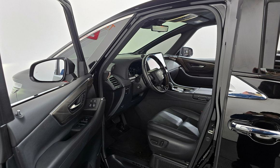 Toyota Alphard 2024