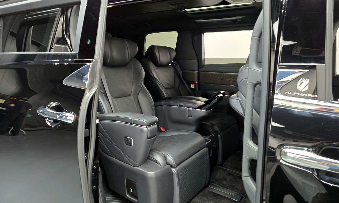 Toyota Alphard 2024