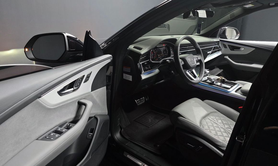 Audi Q8 2023