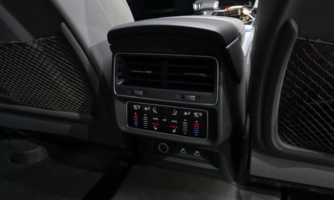 Audi Q8 2023