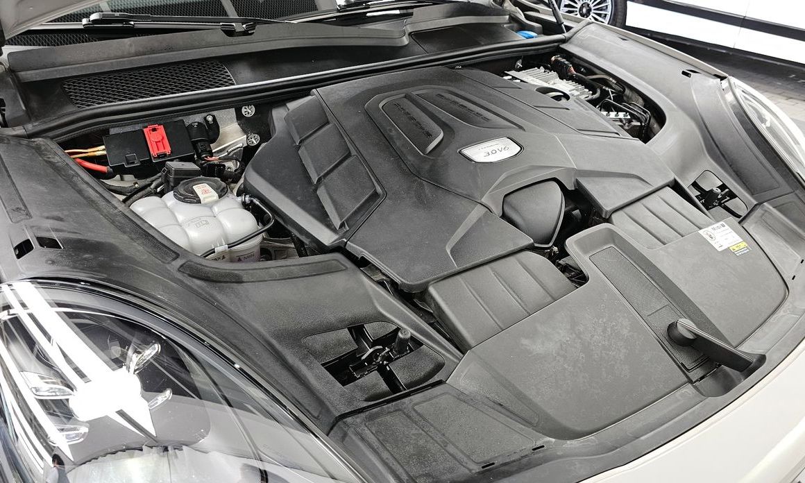 Porsche Cayenne 2023