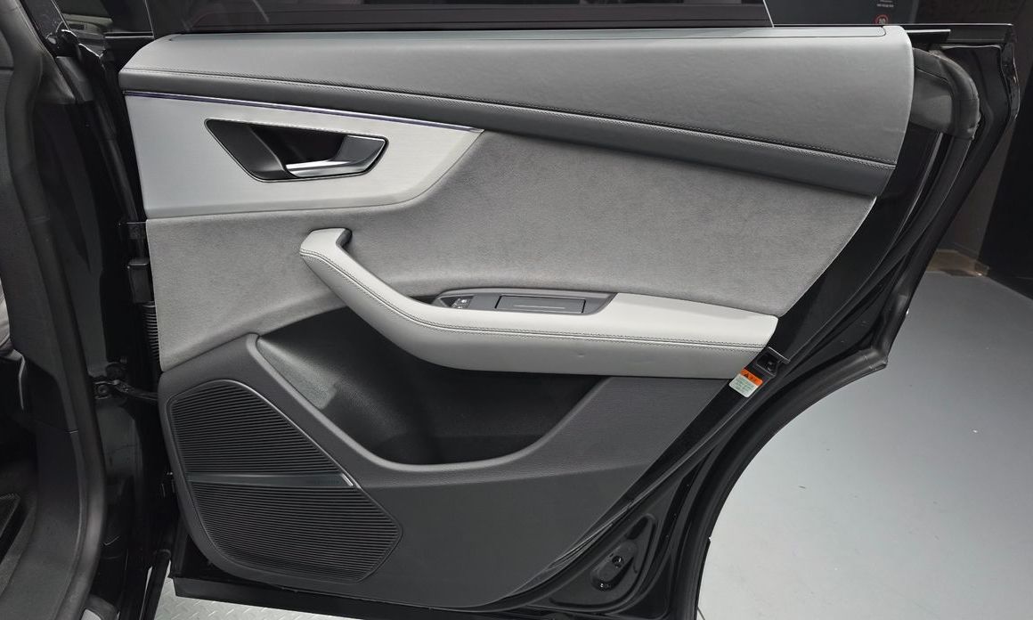 Audi Q8 2023